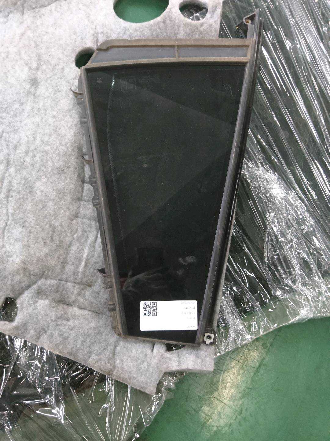 51357388833 后门三角窗玻璃(左)
