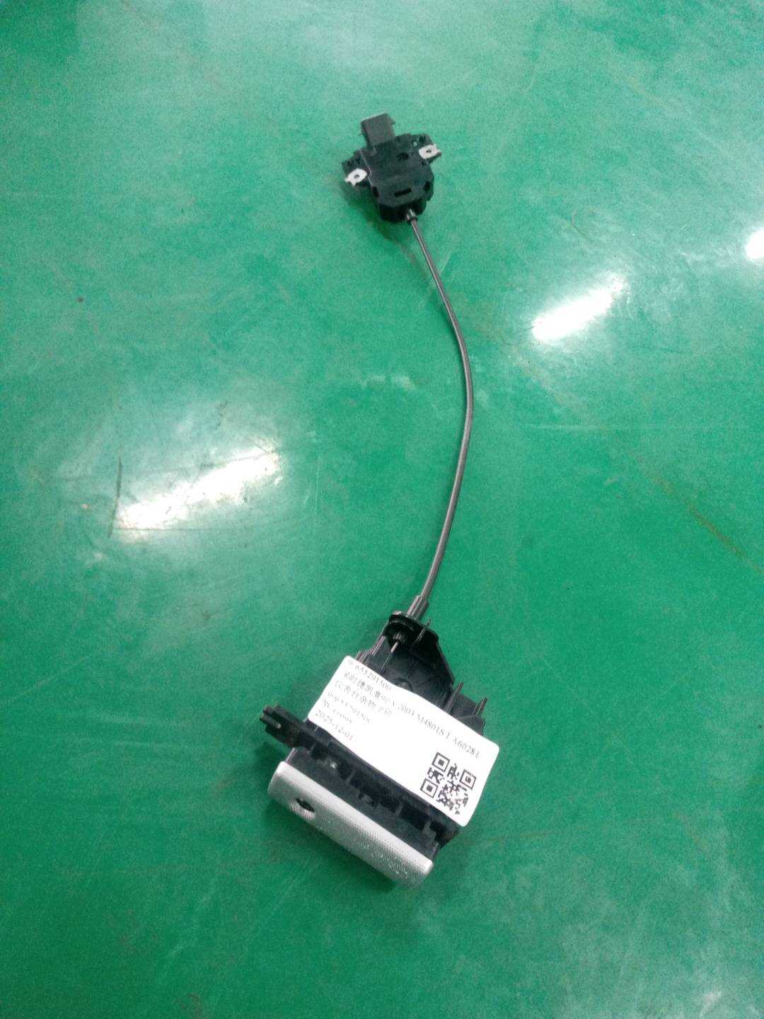 99655291500 仪表台杂物箱锁