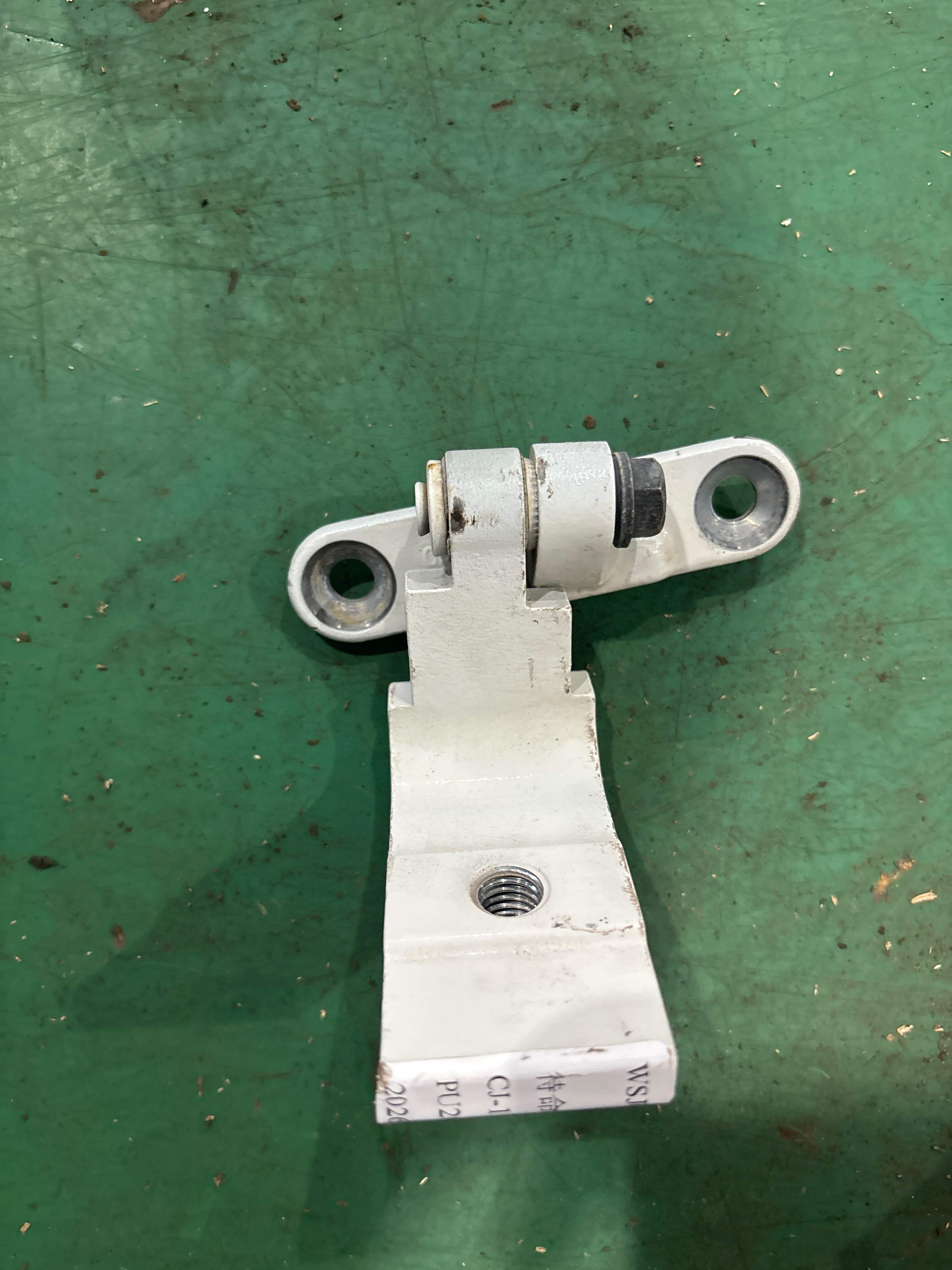 41527259598 后门铰链(右下)