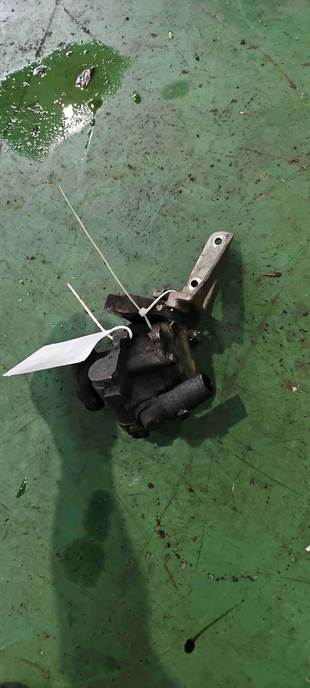 32416777321 Power Steering Pump