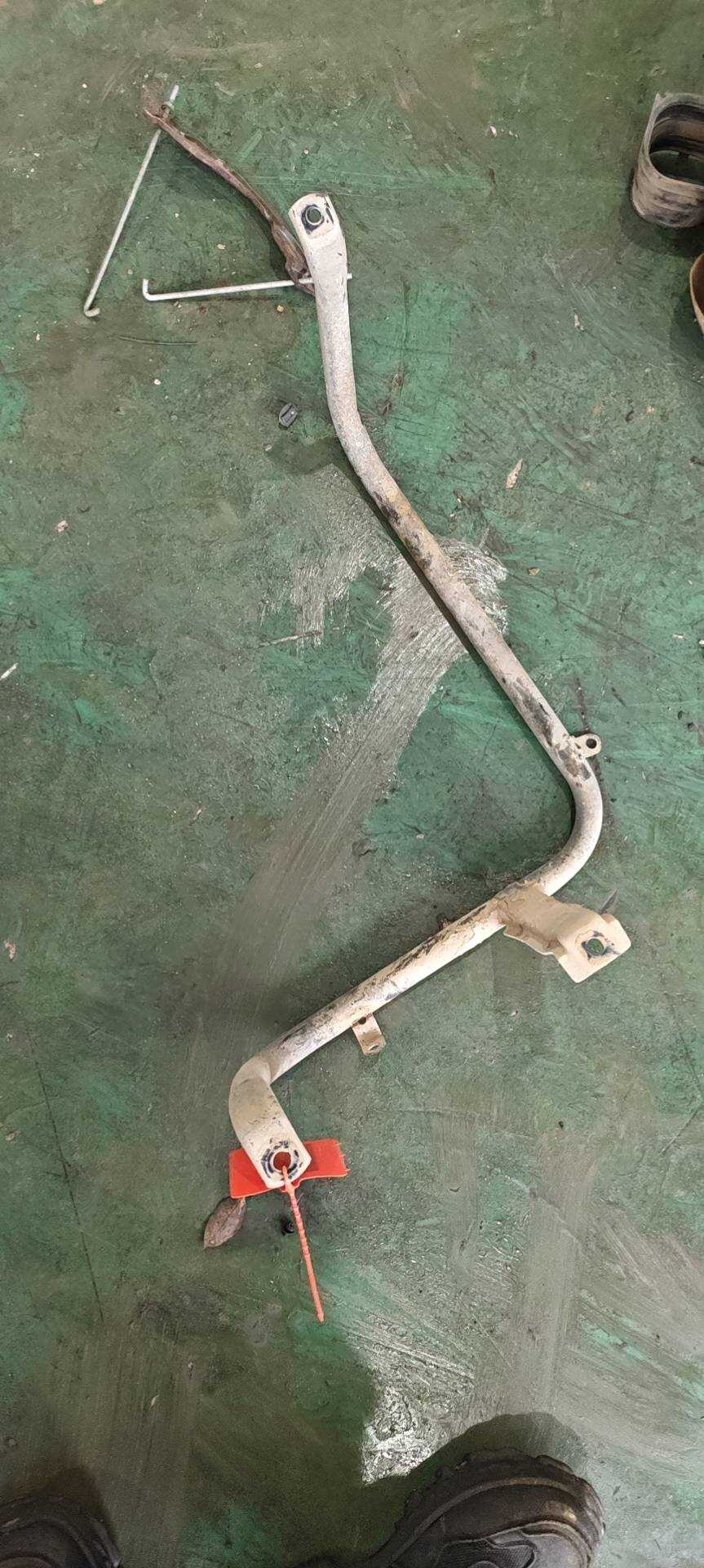 17518T0A000 油箱防护管