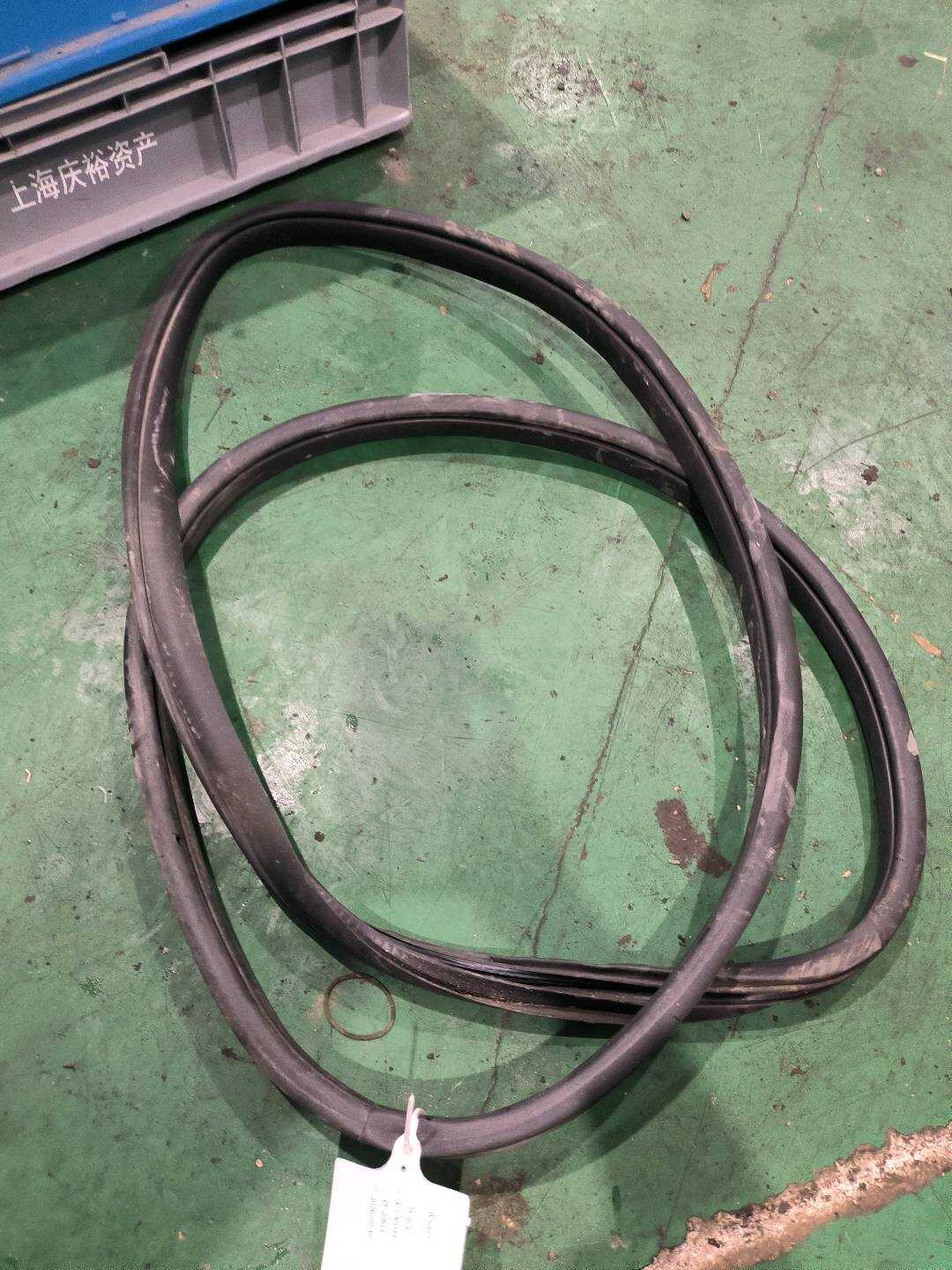 6608227356 右后车门门洞密封条