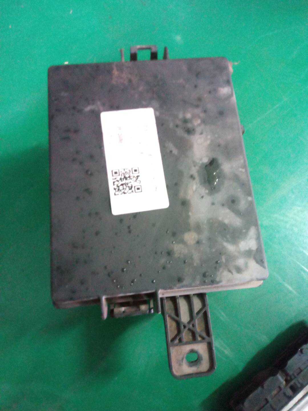 50017077 发动机保险盒
