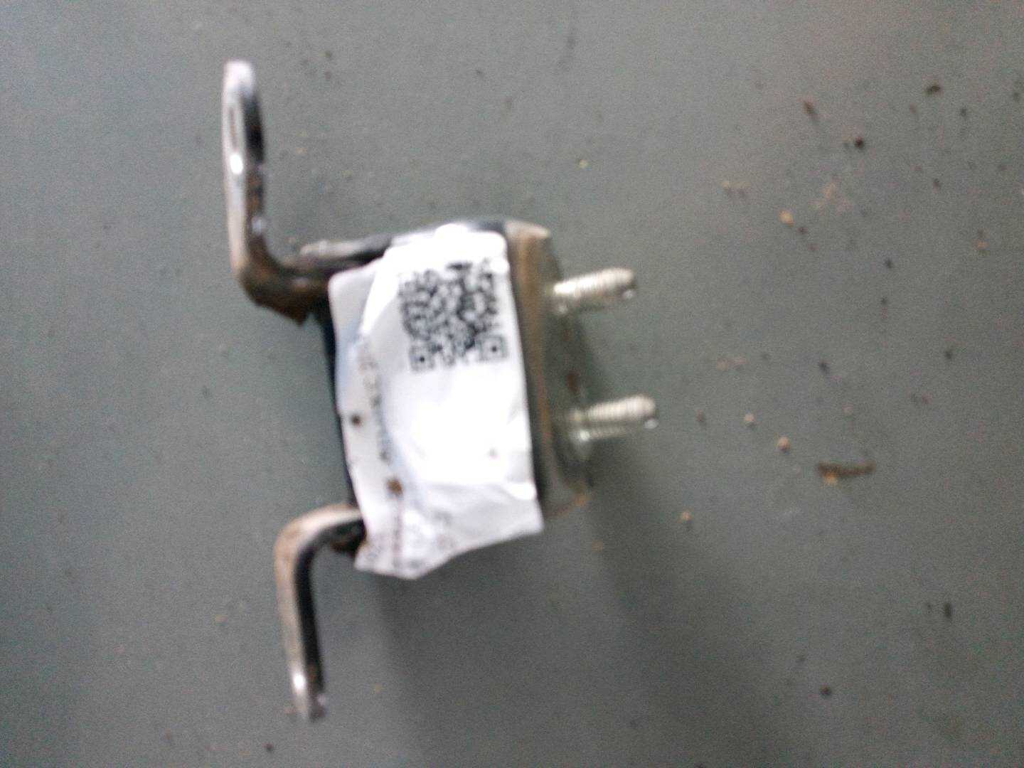687600D021 Rear Door Hinge (Upper Left)