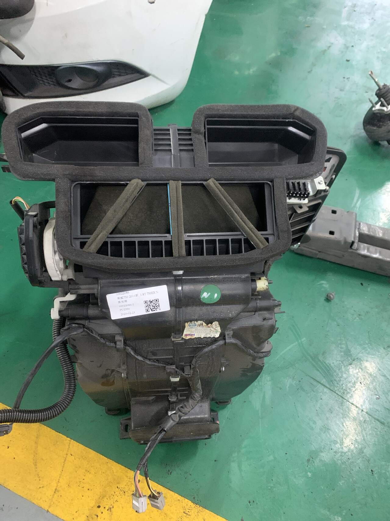 10022086 Evaporator Assembly