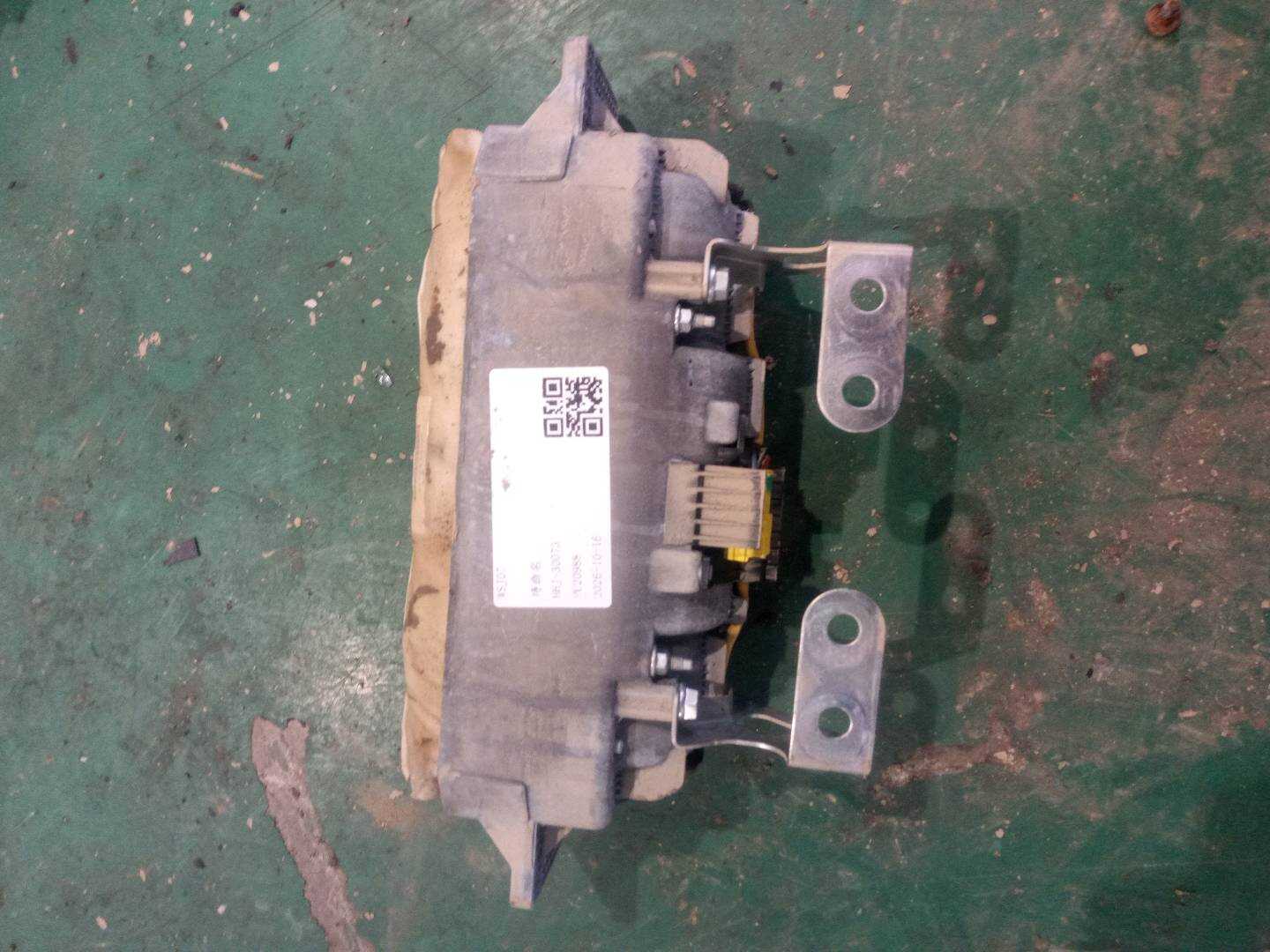 L4FD880204A Passenger Airbag