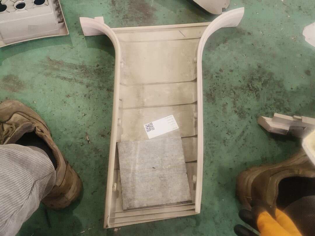 4F0867239 B柱内衬（左下）