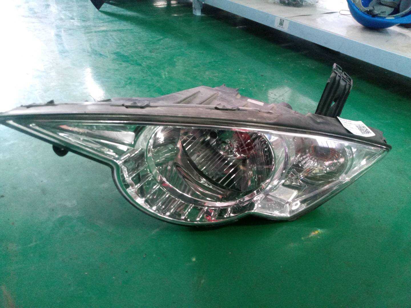 8310131303 Front Headlight Assembly, Left
