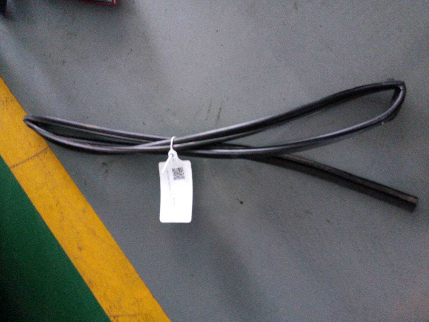 68142YK010 后门玻璃绒槽（右）
