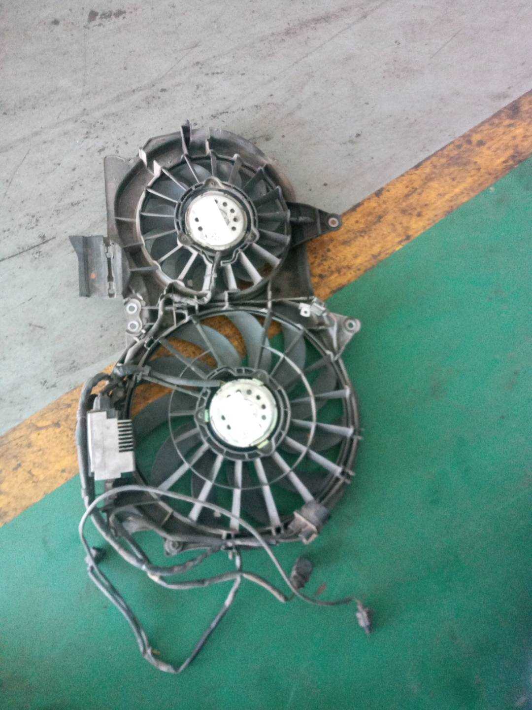 8E0959455N Radiator Fan, Right