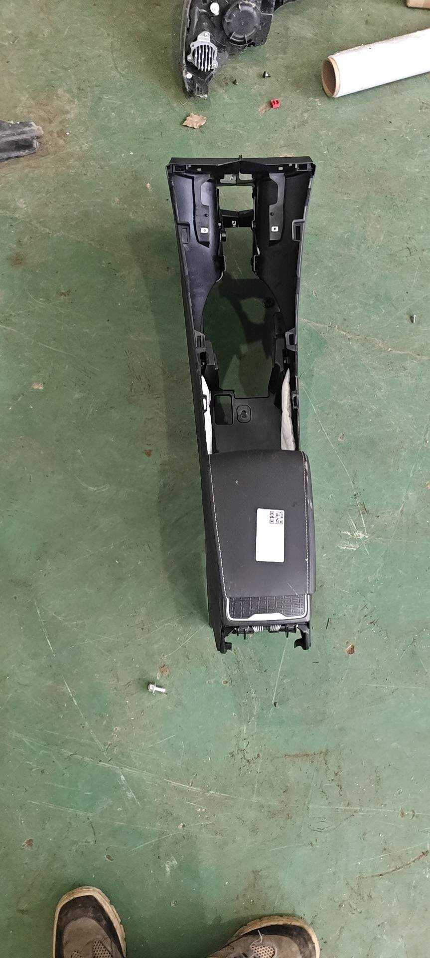 660013493251742 副仪表板本体总成