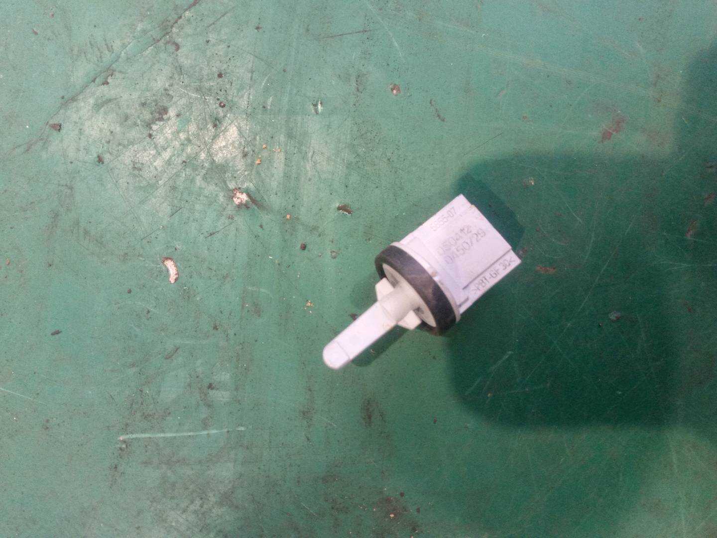 95857230410 车内温度传感器