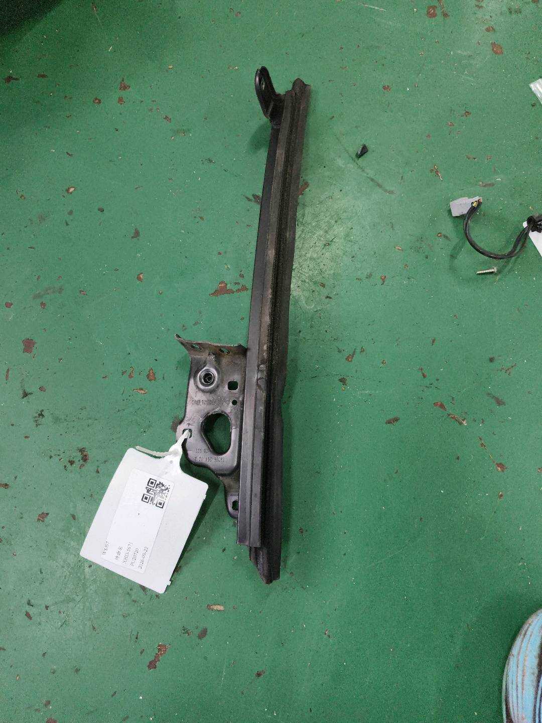 A4517200315 车窗导向装置