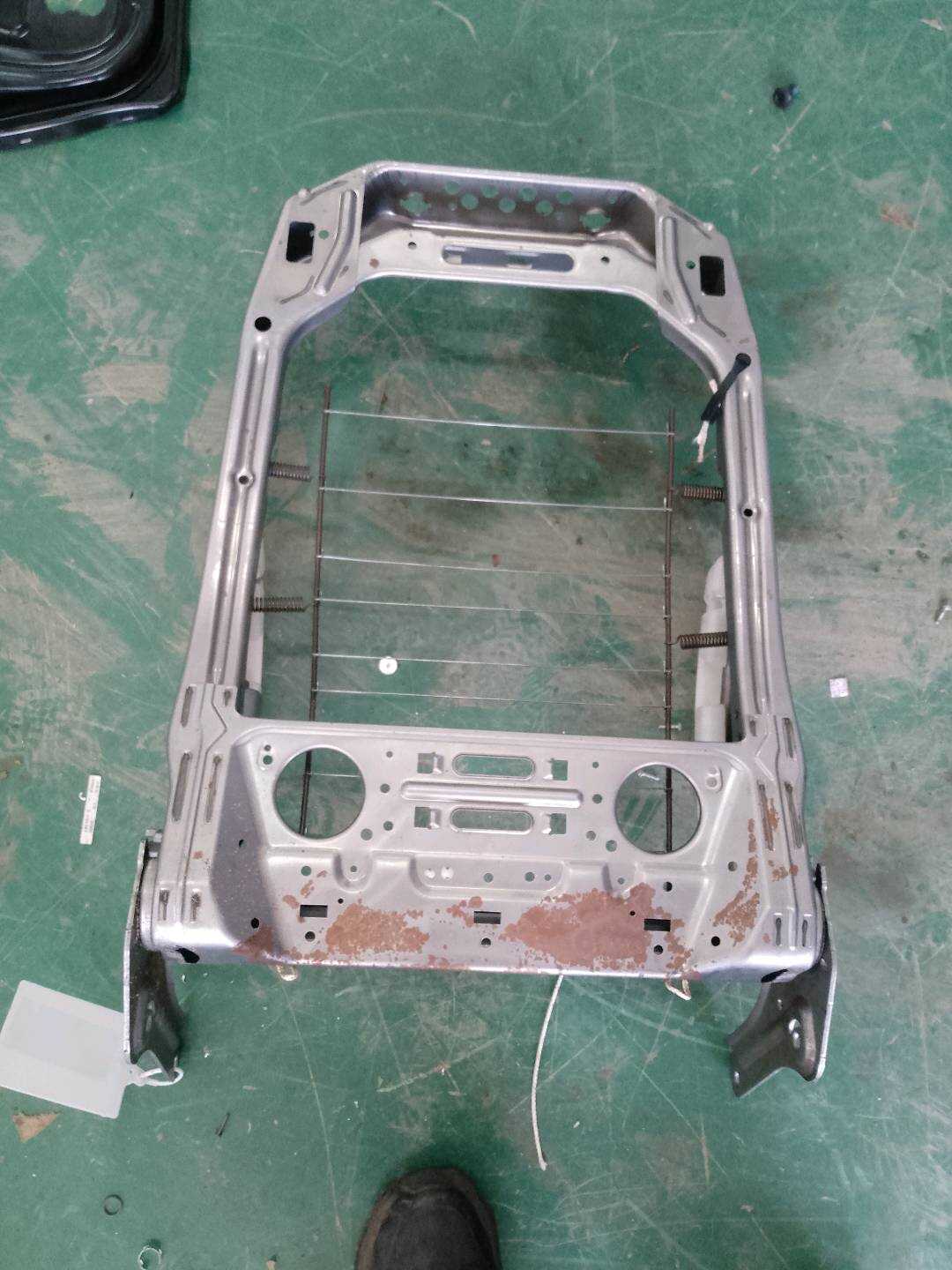 LR045420 Frame Assembly
