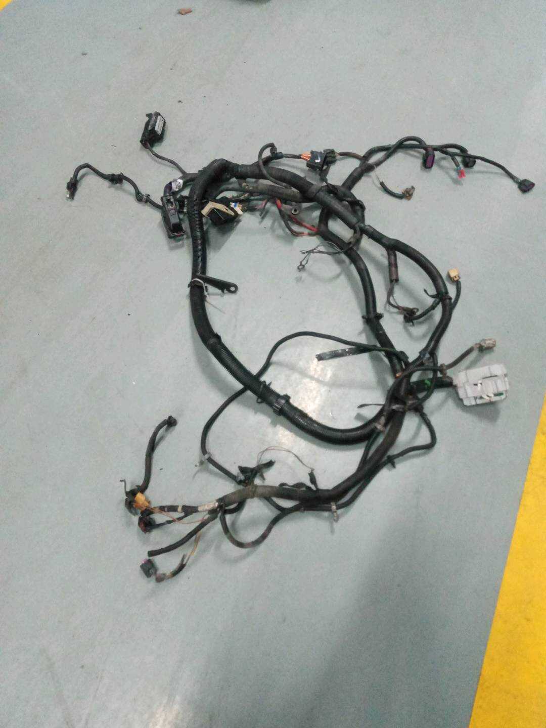 5495540 发动机线束