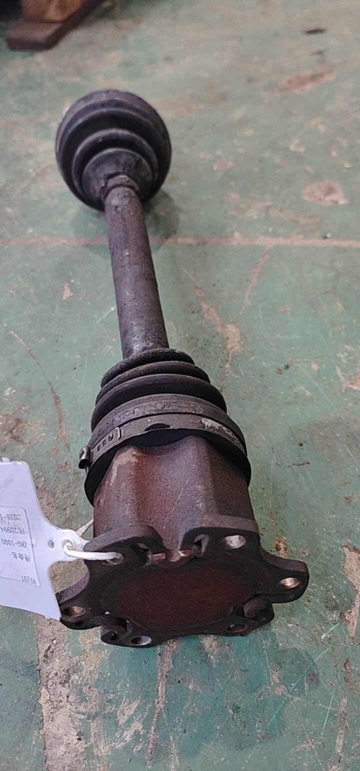 L8ED407272F Front Axle Shaft, Right