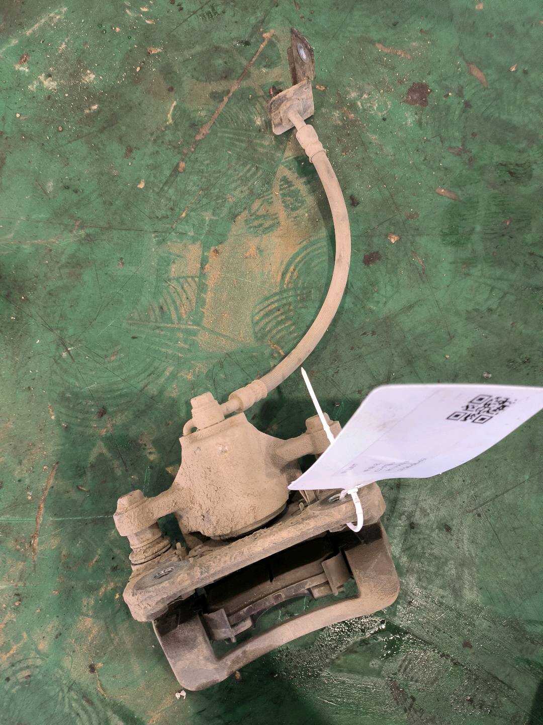 58311B3A00 后制动分泵(右)