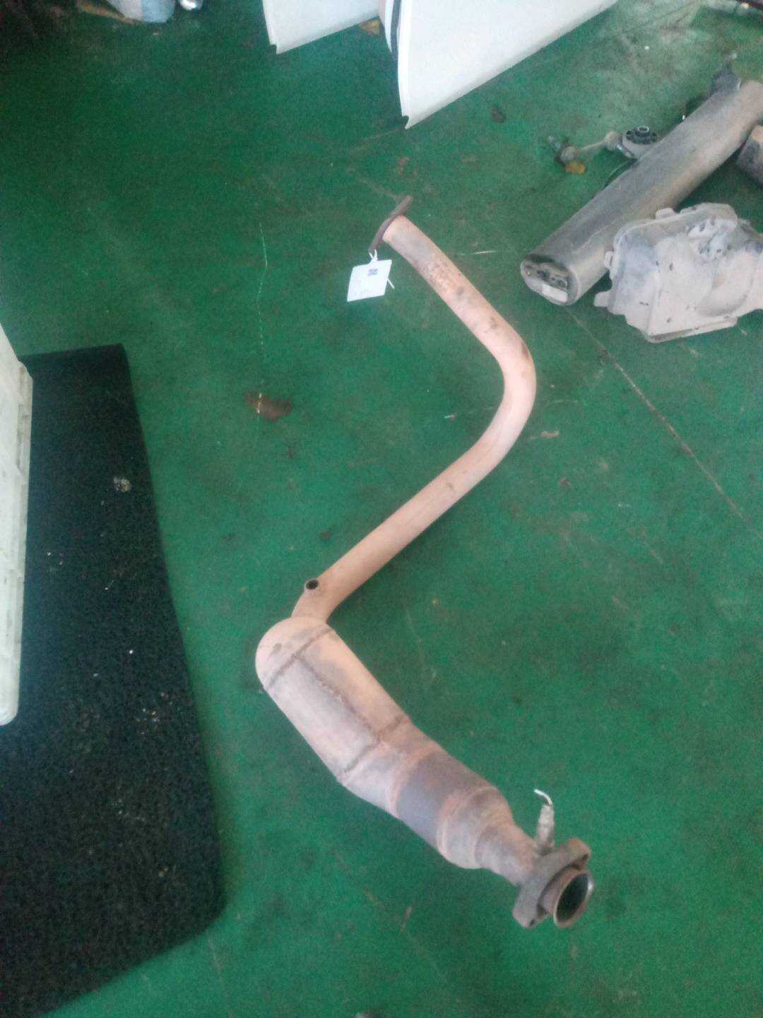 WCD500452 Exhaust Pipe, Front Left