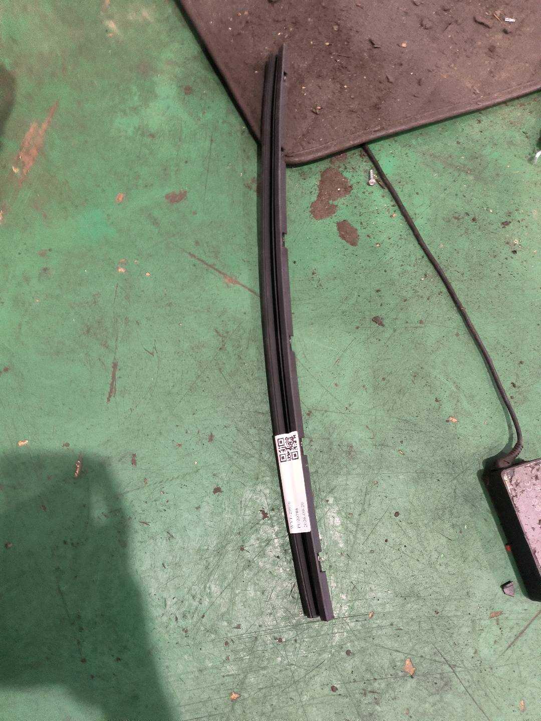 54107118876 橡胶防尘罩（右内）
