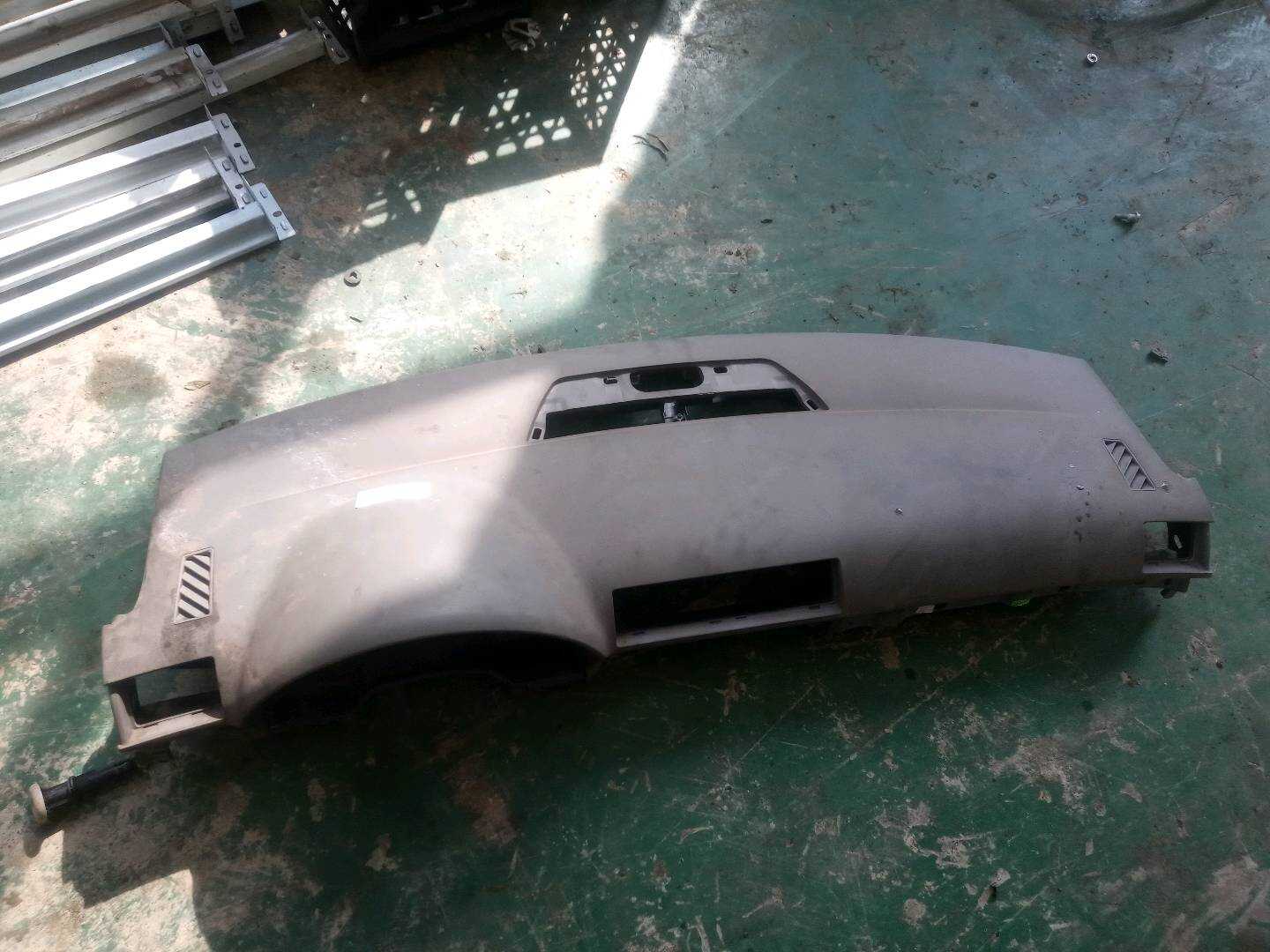 8E1857041G Dashboard Shell