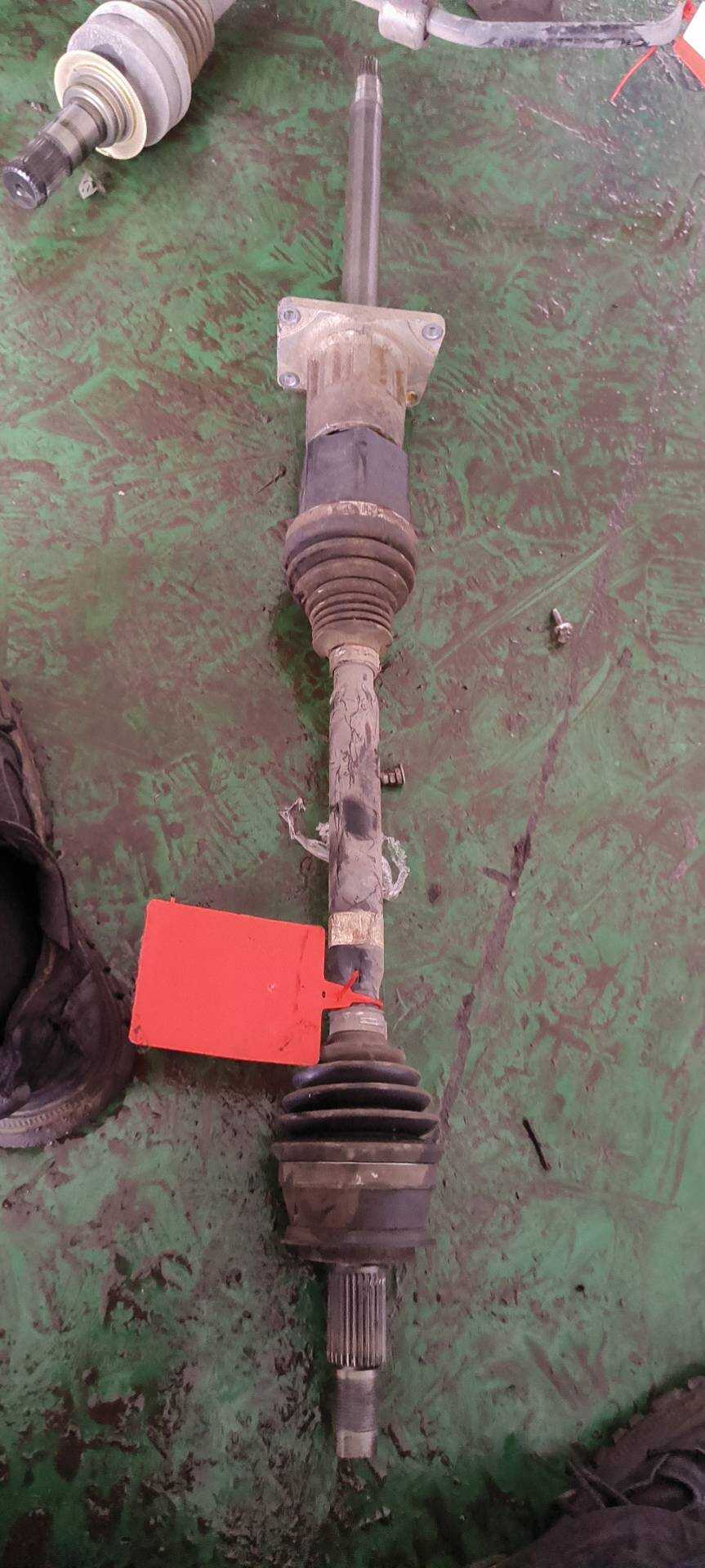50547149 Left Front Axle Shaft