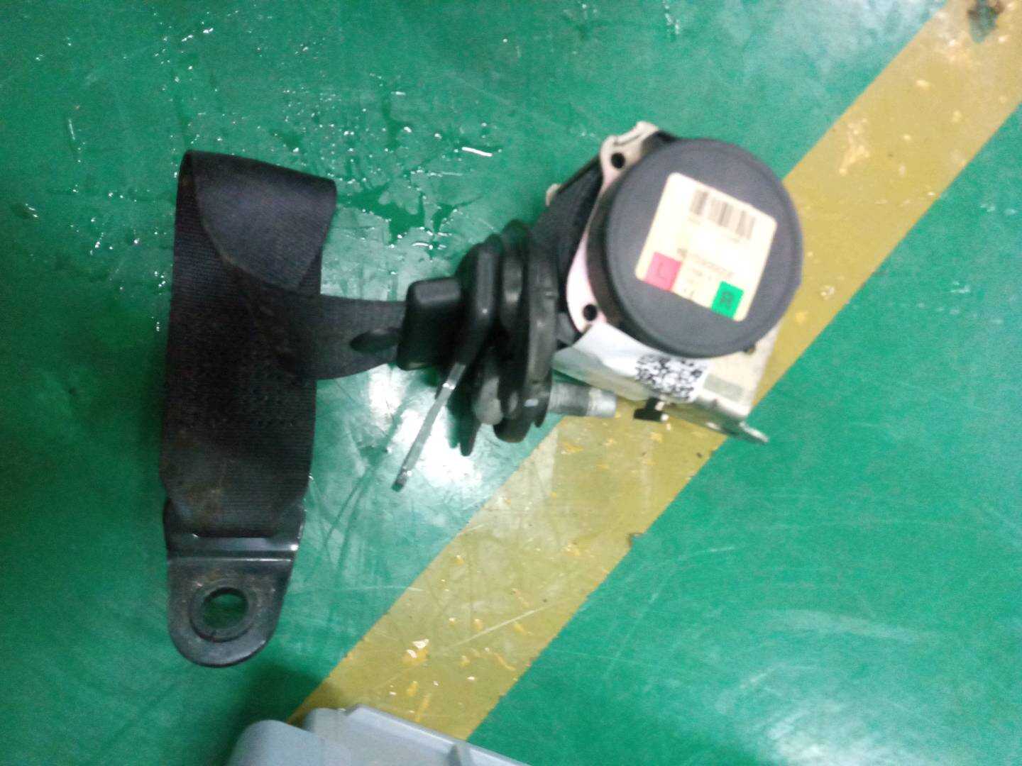 72112751402 后座椅侧安全带(右)