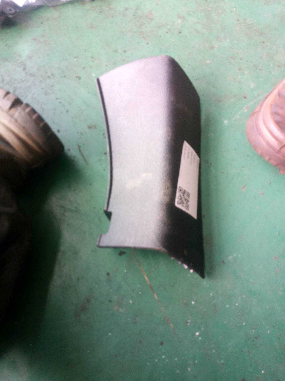 51477326456 D柱内衬(右)
