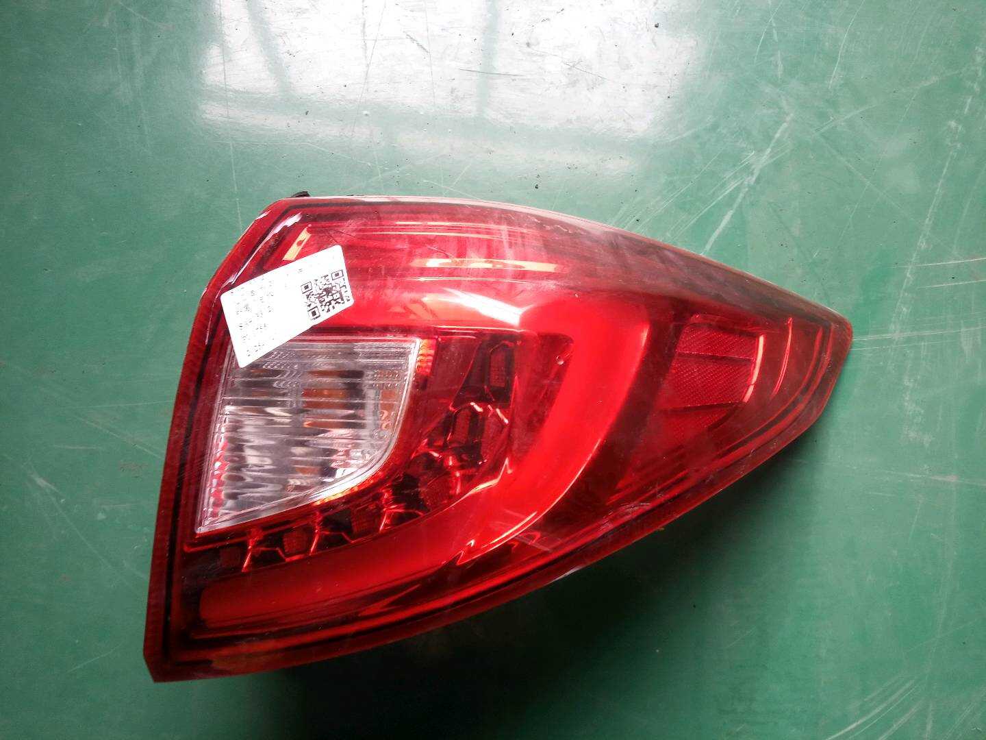 SA4133020 Tail Light Assembly, Right