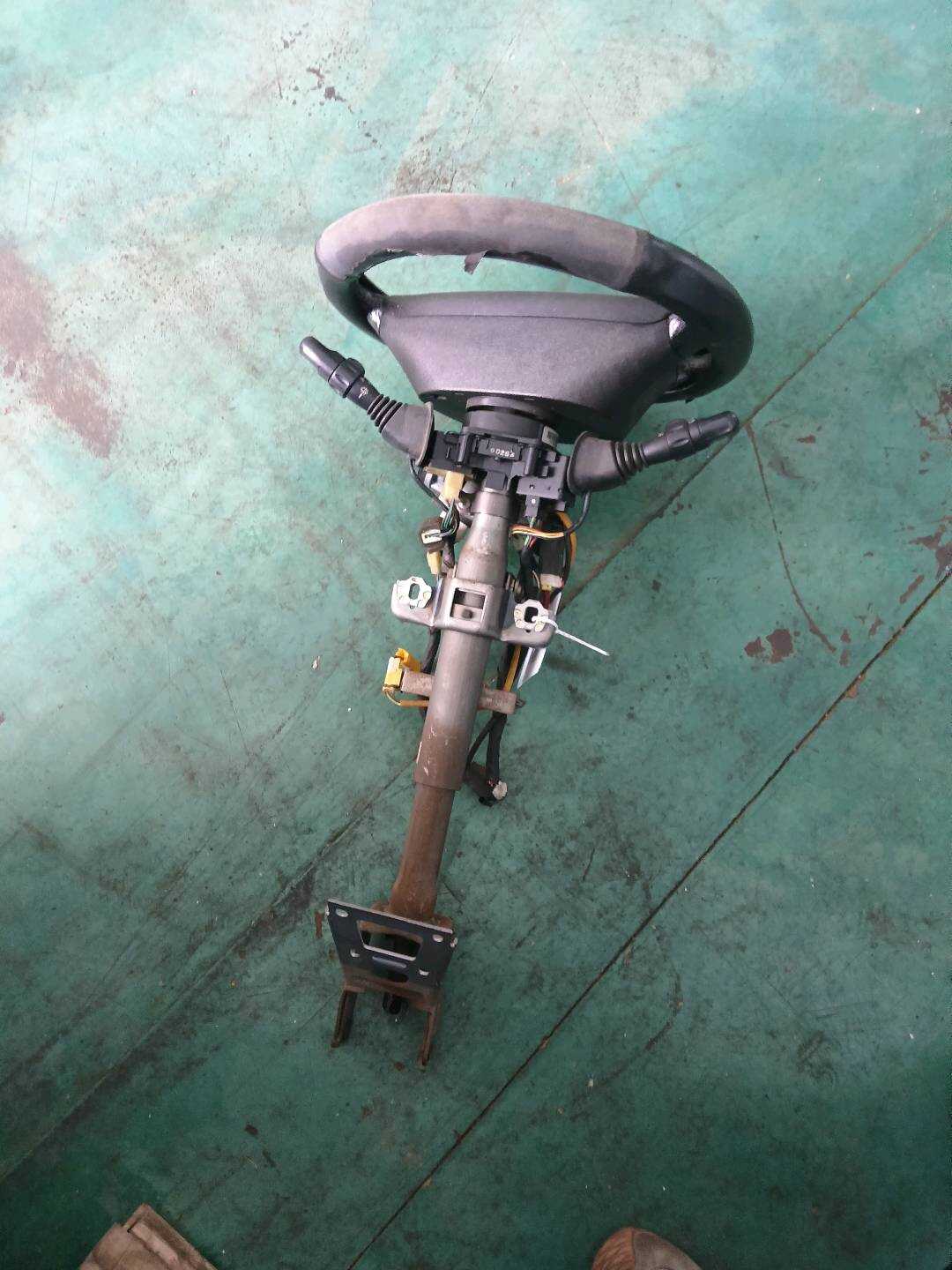 96815407 转向管柱