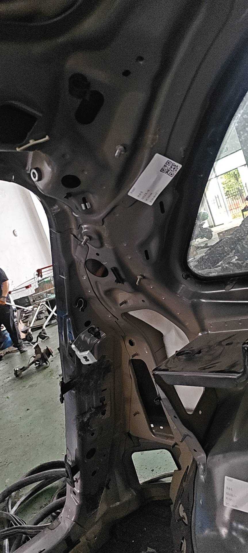 L8R0809029 D-Pillar Inner Panel, Left