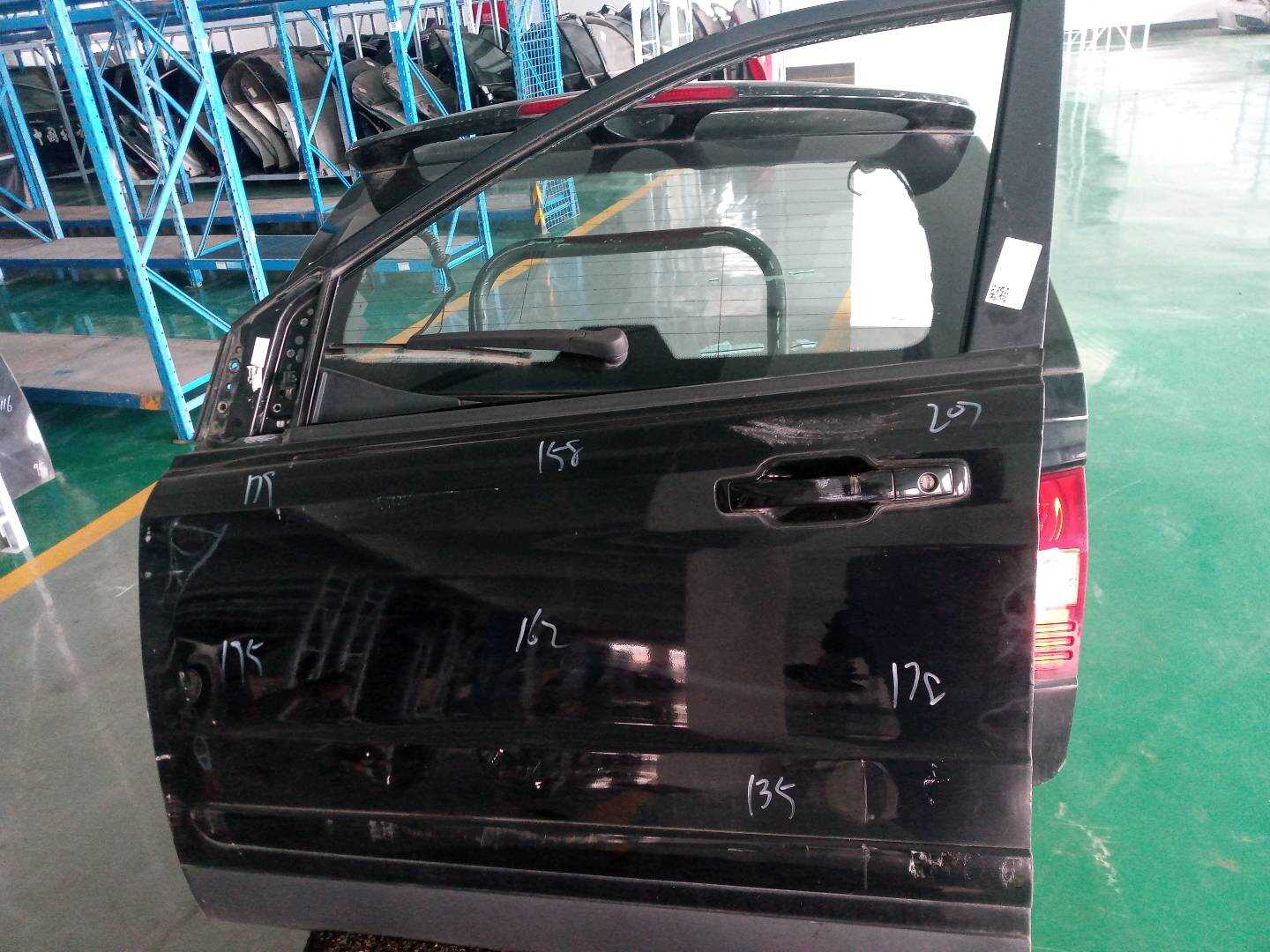 10018950 Front Door Shell, Left