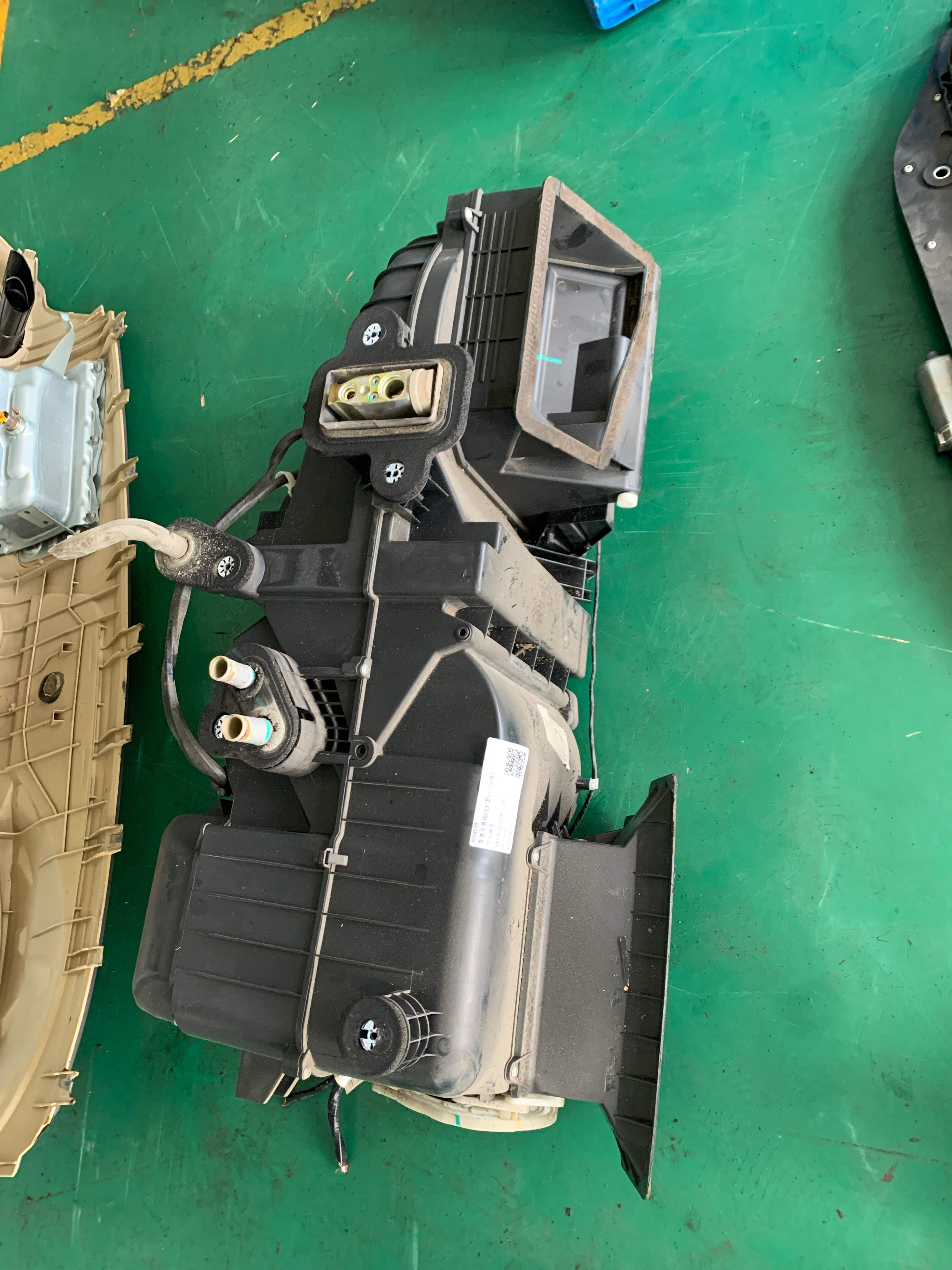 9068638 Evaporator Housing