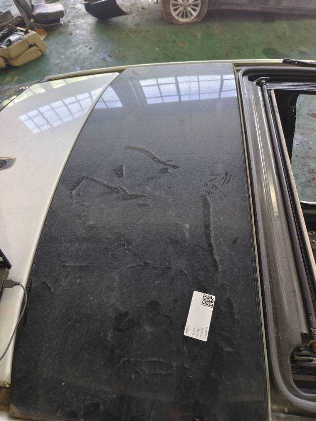 C2D30278 Sunroof Glass, Rear