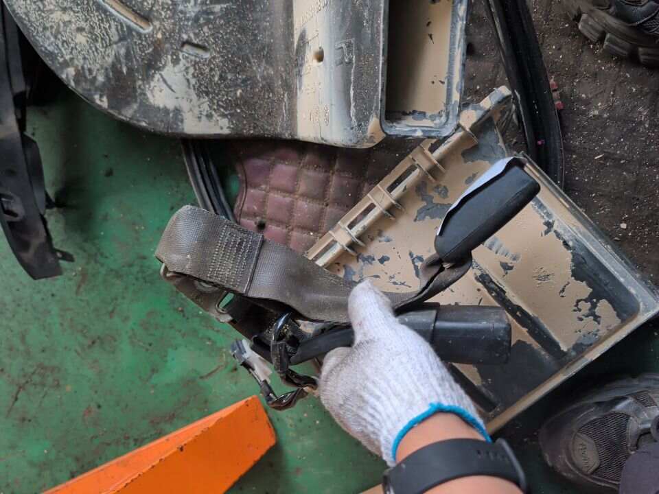 7348076030C2 后座椅中央安全带