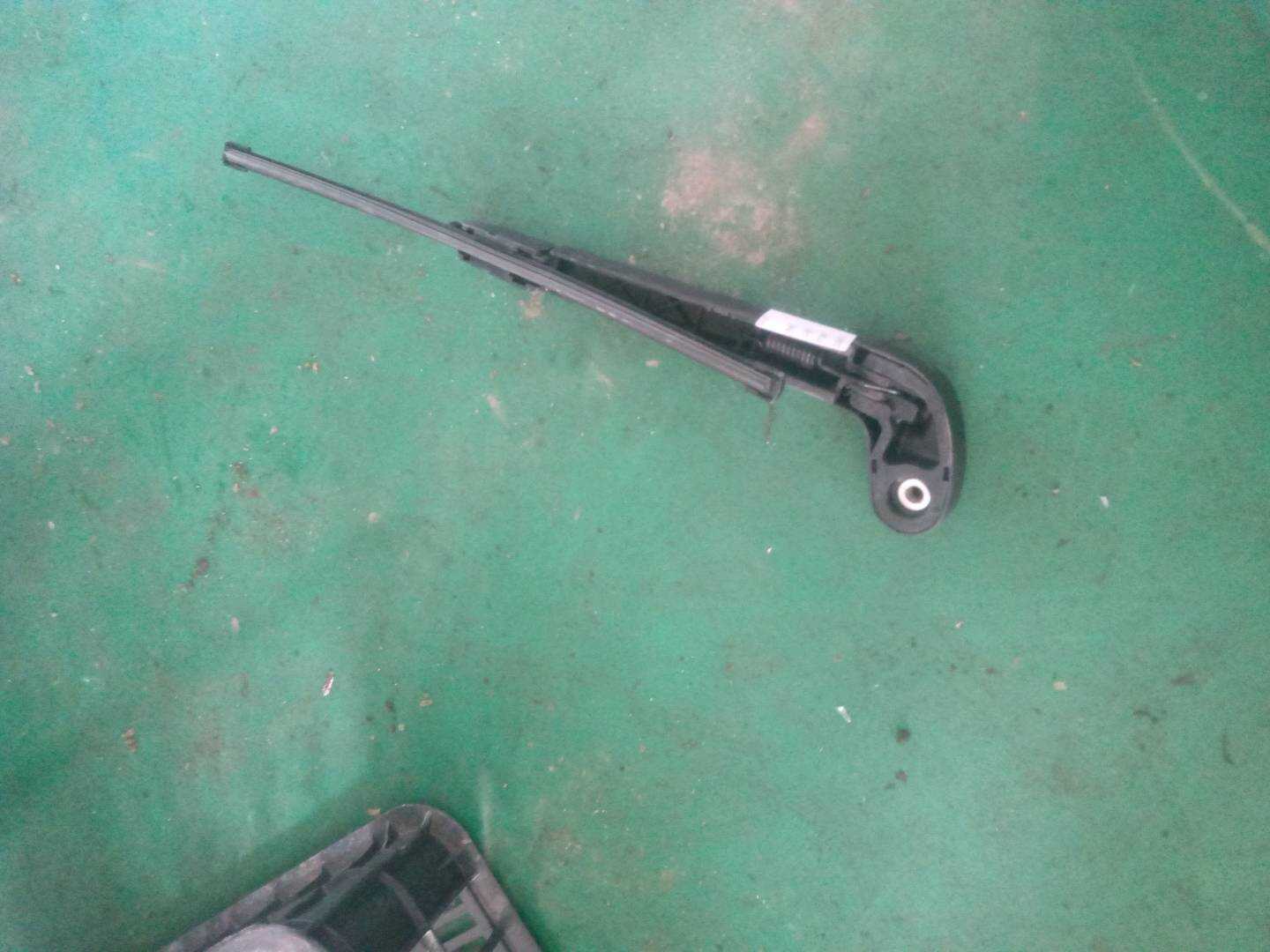 T4A6077 Trunk Lid Glass Wiper Arm