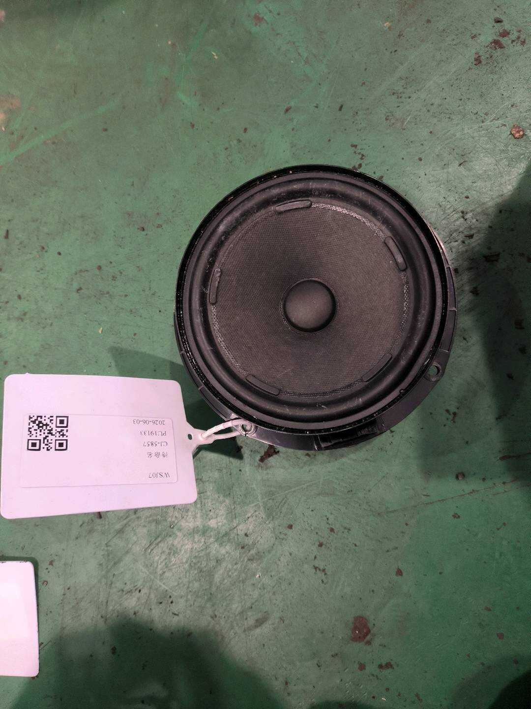 L5GG035453 前门低音扬声器(右)