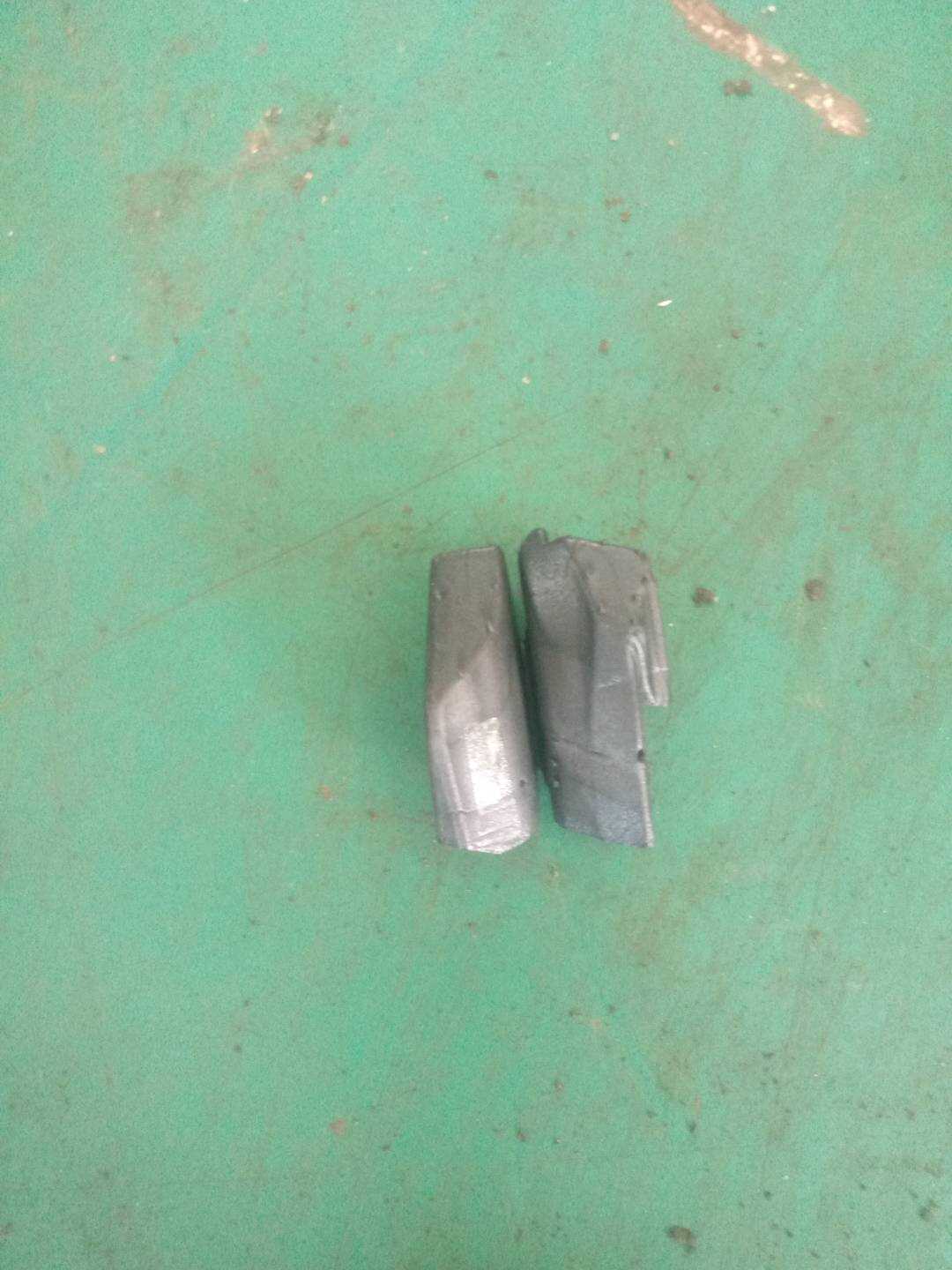 51358498133 密封件 C 柱 左侧