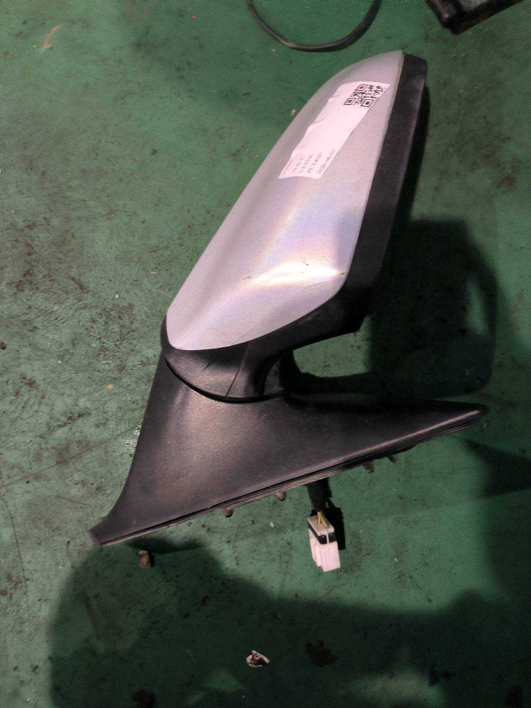 87620B3010 倒车镜底座(右)