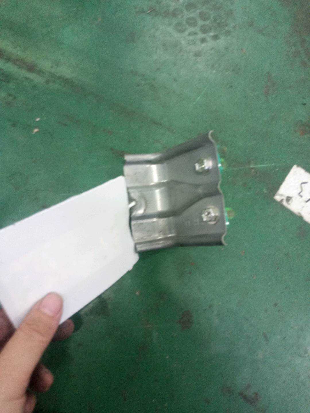 6762676010 车门2号装饰板支架