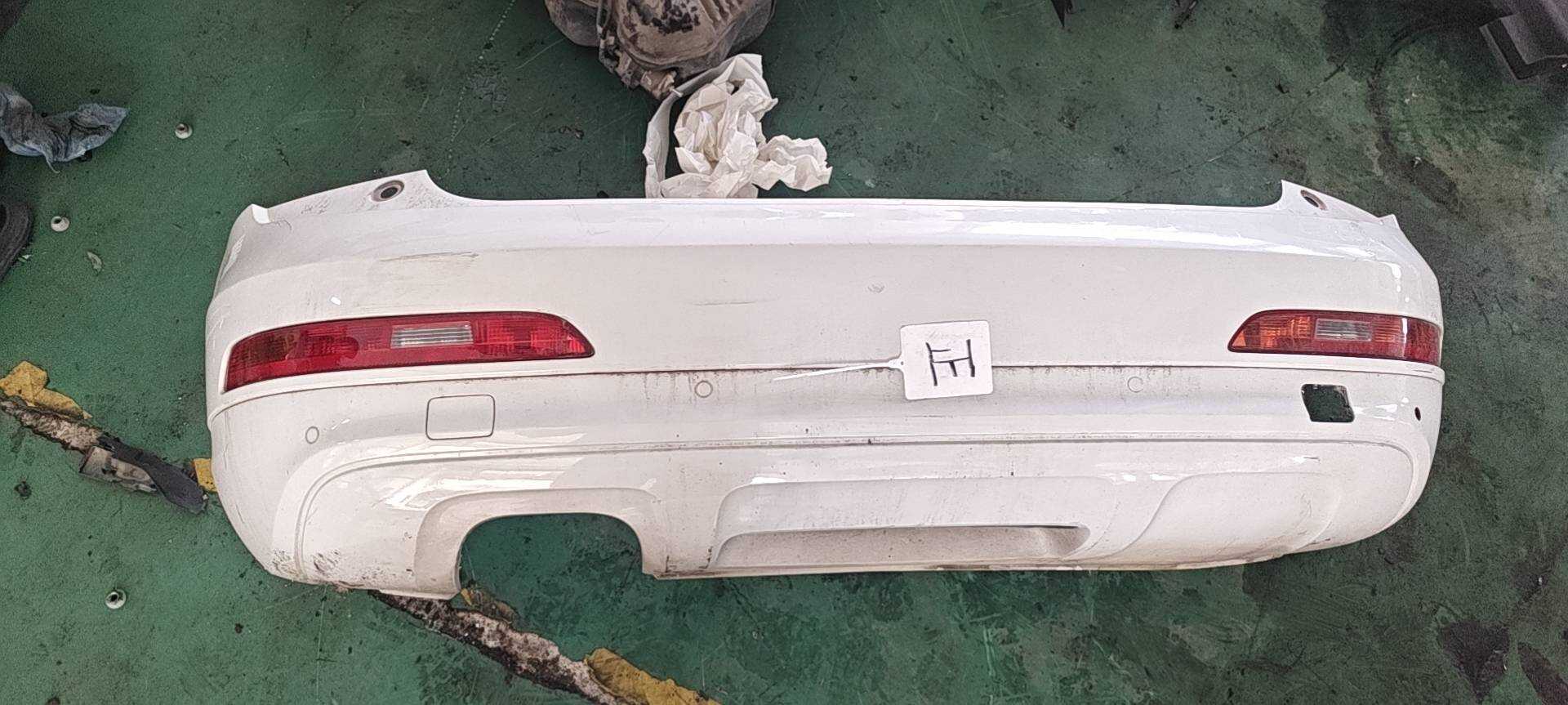 L8U0807067BGRU 后保险杠皮