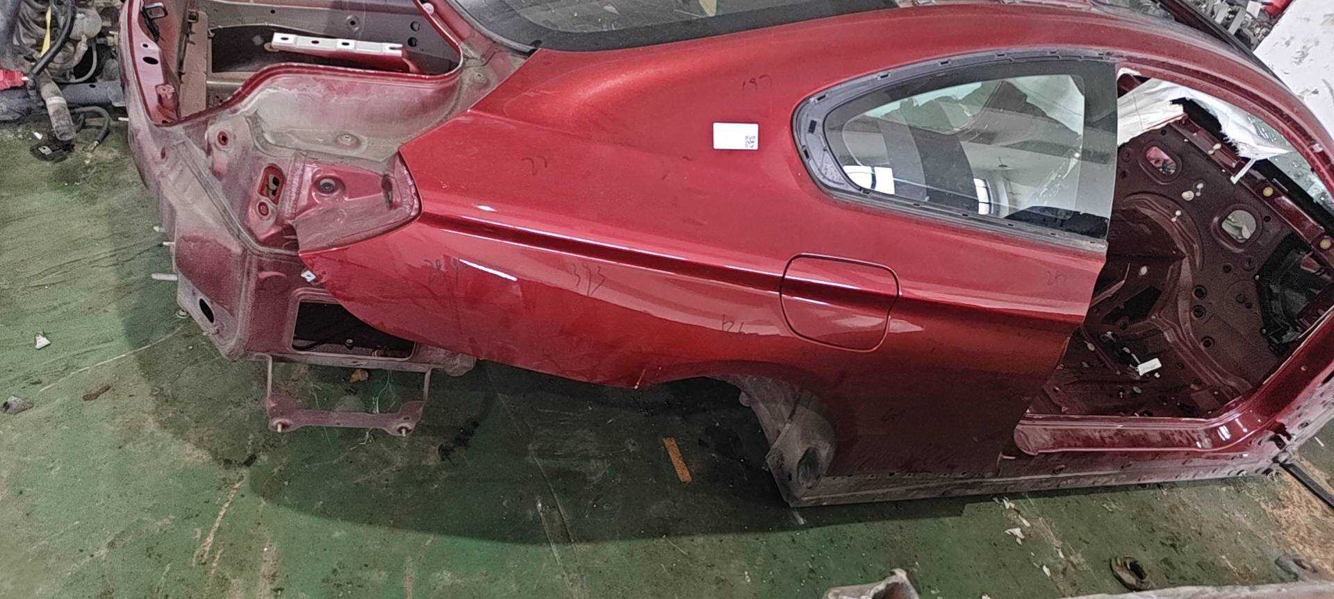 41217264034 后叶子板(右)