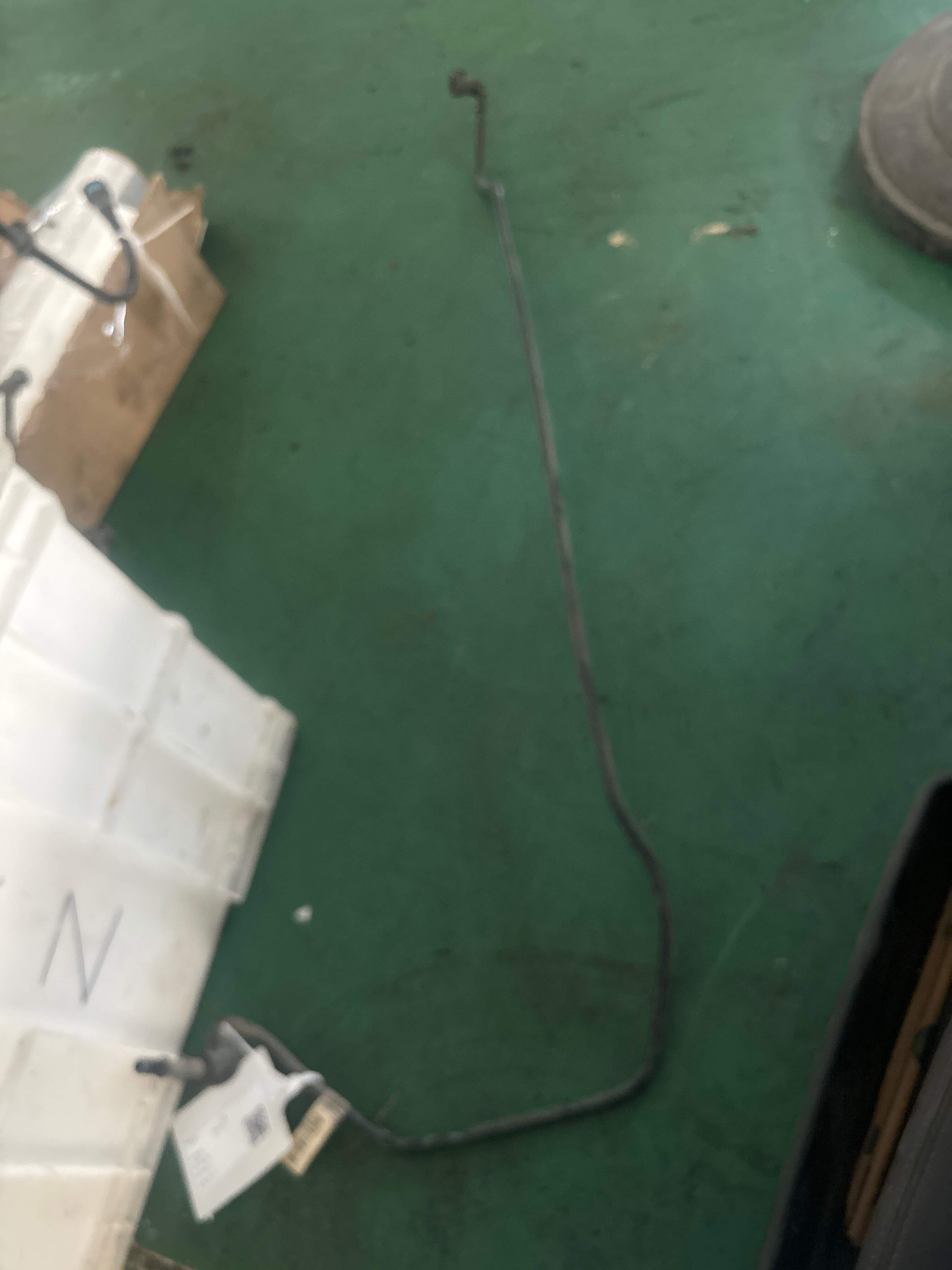 T4A13619 Fuel Line