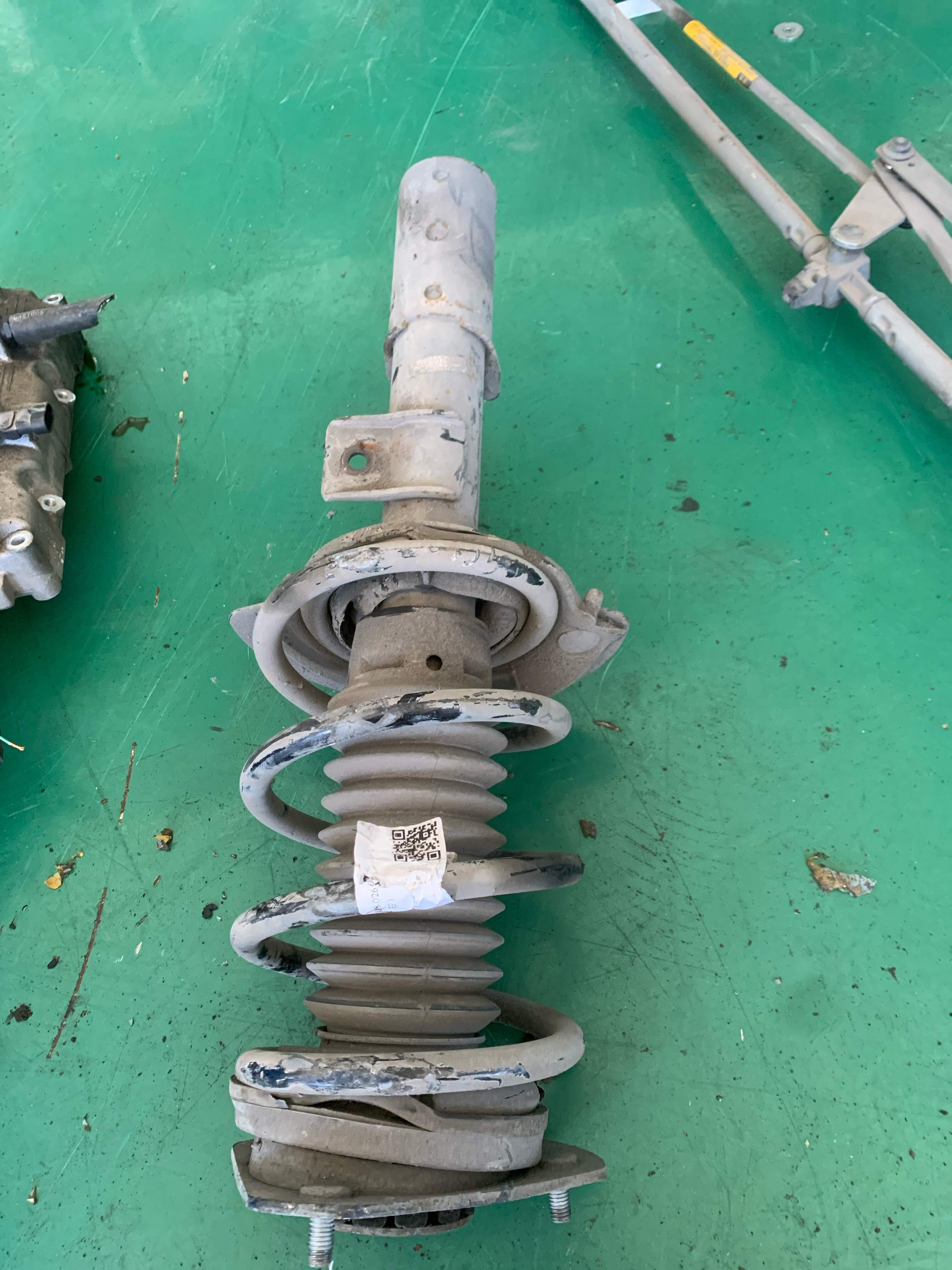 5493378 Front Shock Absorber Assembly, Right