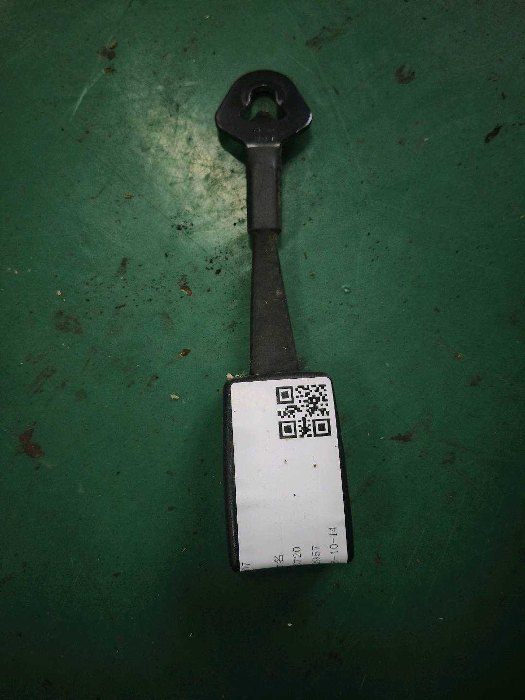 8E0857755C 驾驶员座椅安全带扣