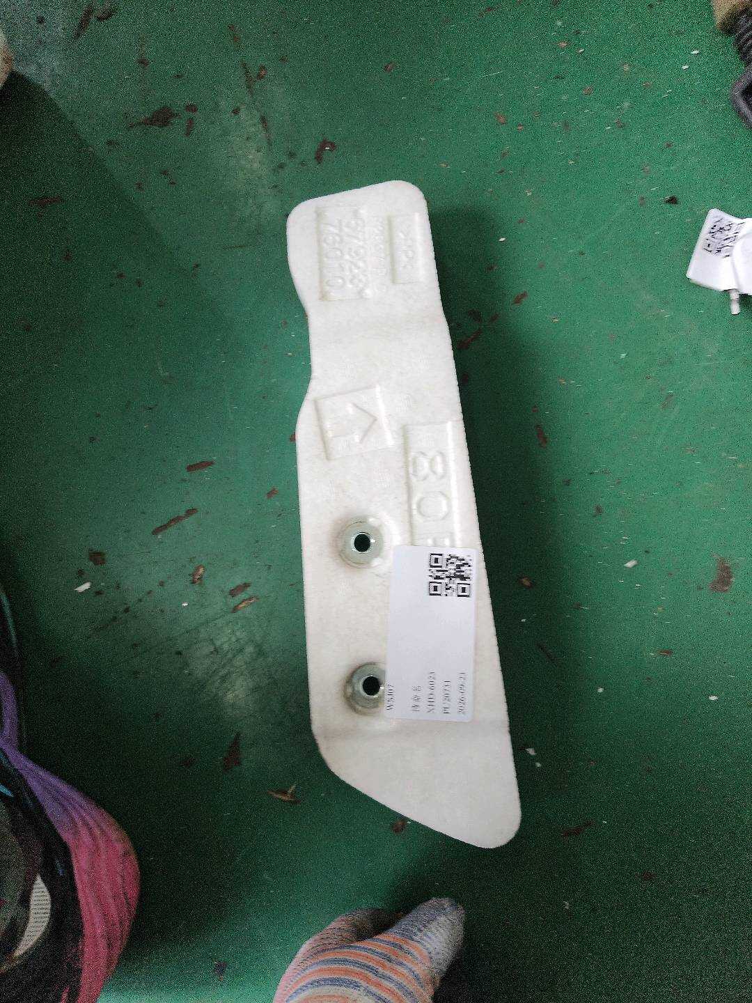 6792376010 前车门1号加强件缓冲垫