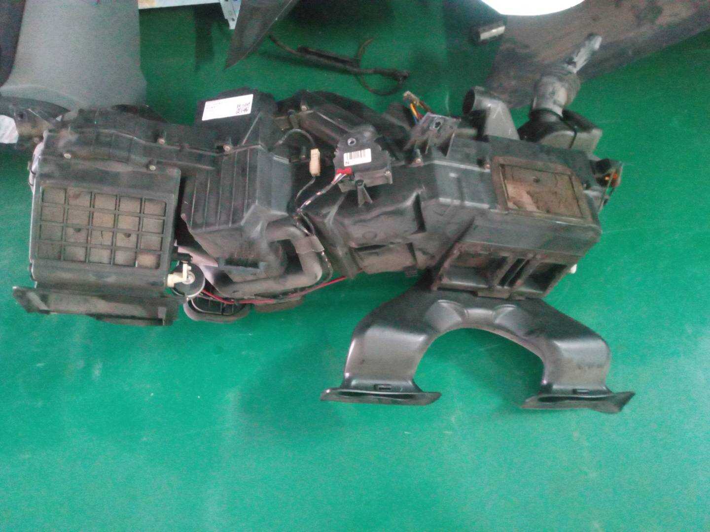 05073481AA 蒸发器壳