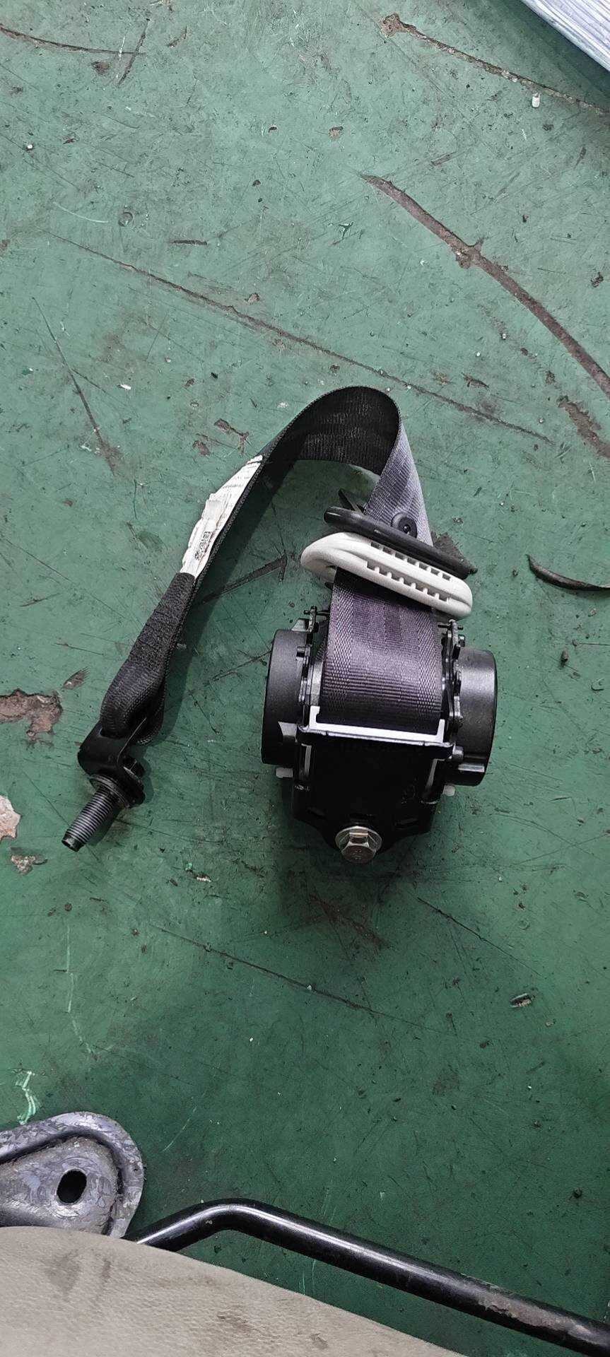5812110XKZ8SA 左后安全带卷收器总成 N