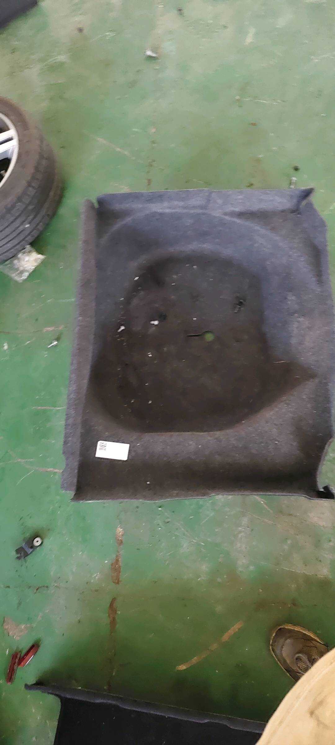 A16968005009C58 行李箱储蓄槽
