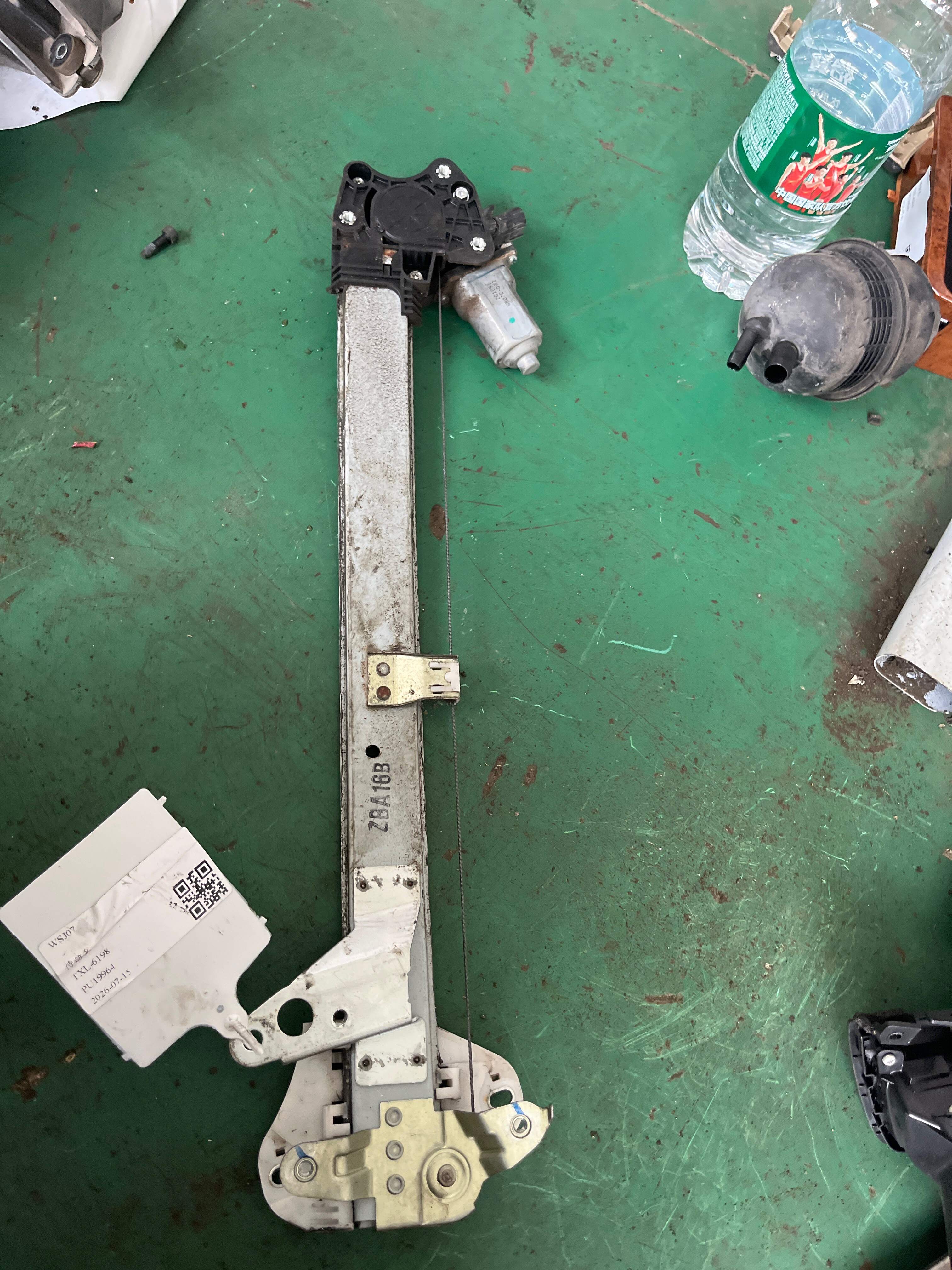 72210TC0T02 前门玻璃升降器总成(右)