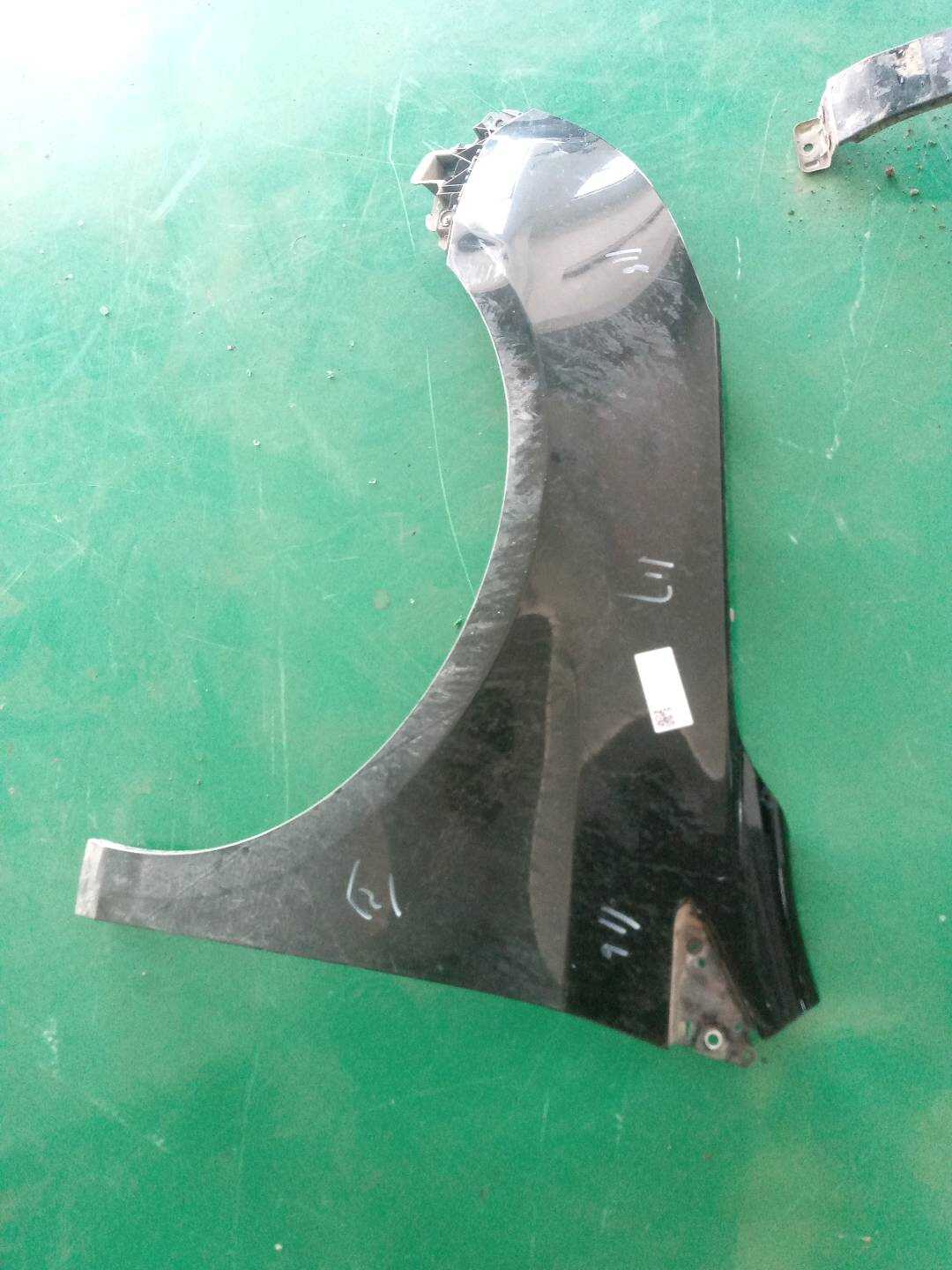 23149539 Front Fender, Left